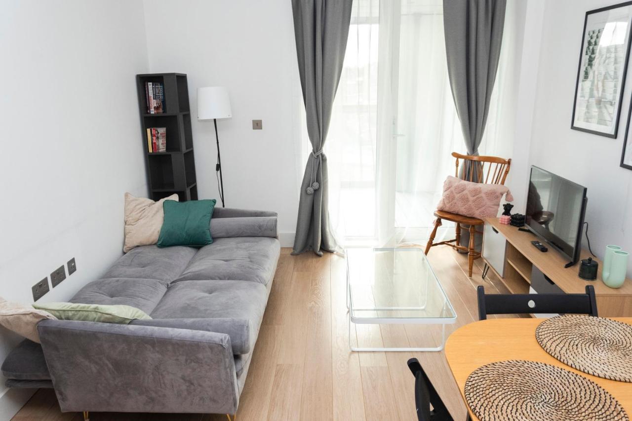 Modern Brixton Apartment London Exterior photo