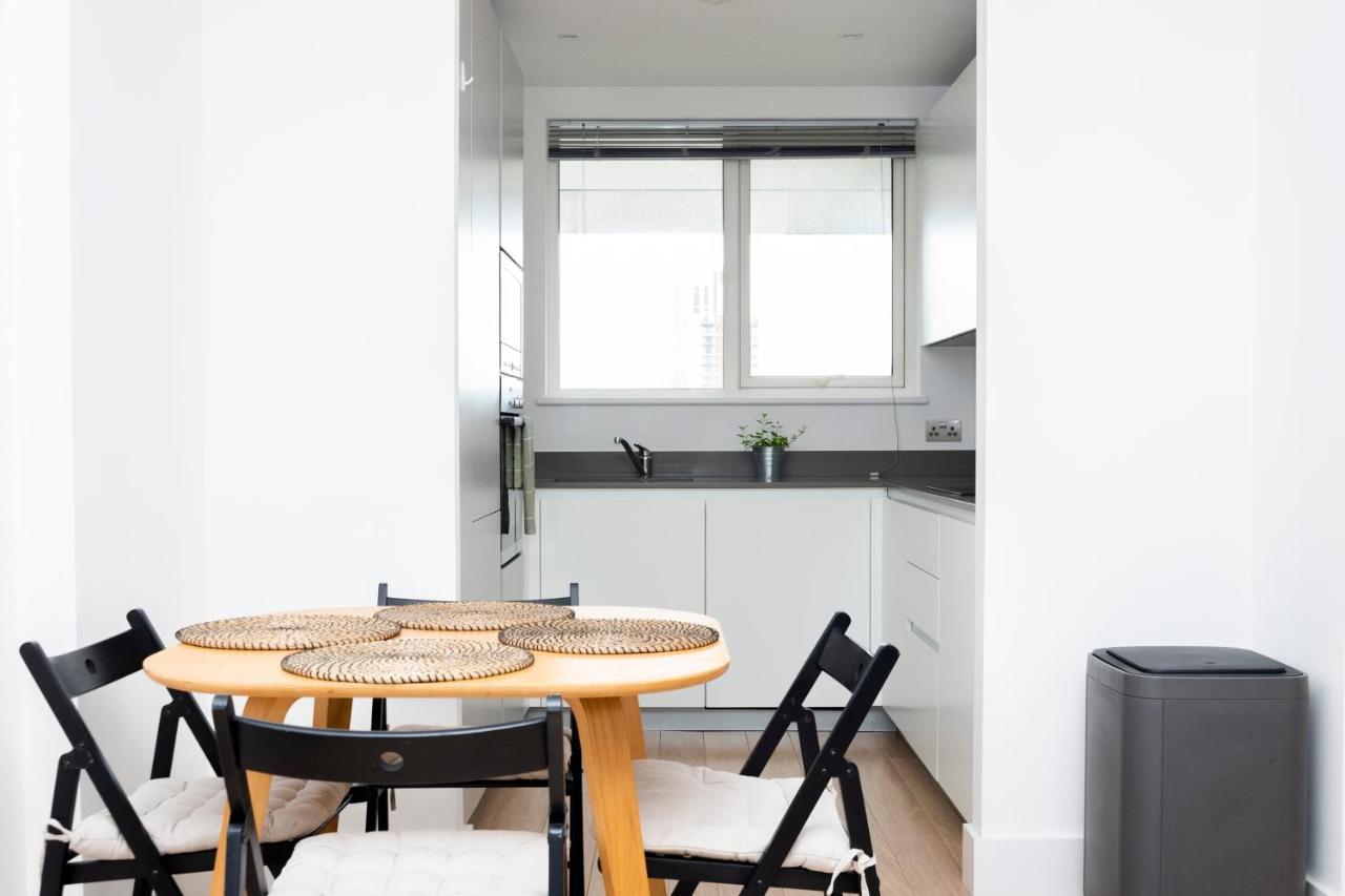 Modern Brixton Apartment London Exterior photo